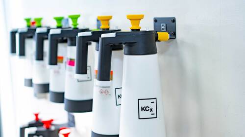 Koch-Chemie Pressure Sprayer Holder – Support pour pulvérisateurs-thumbmail-2
