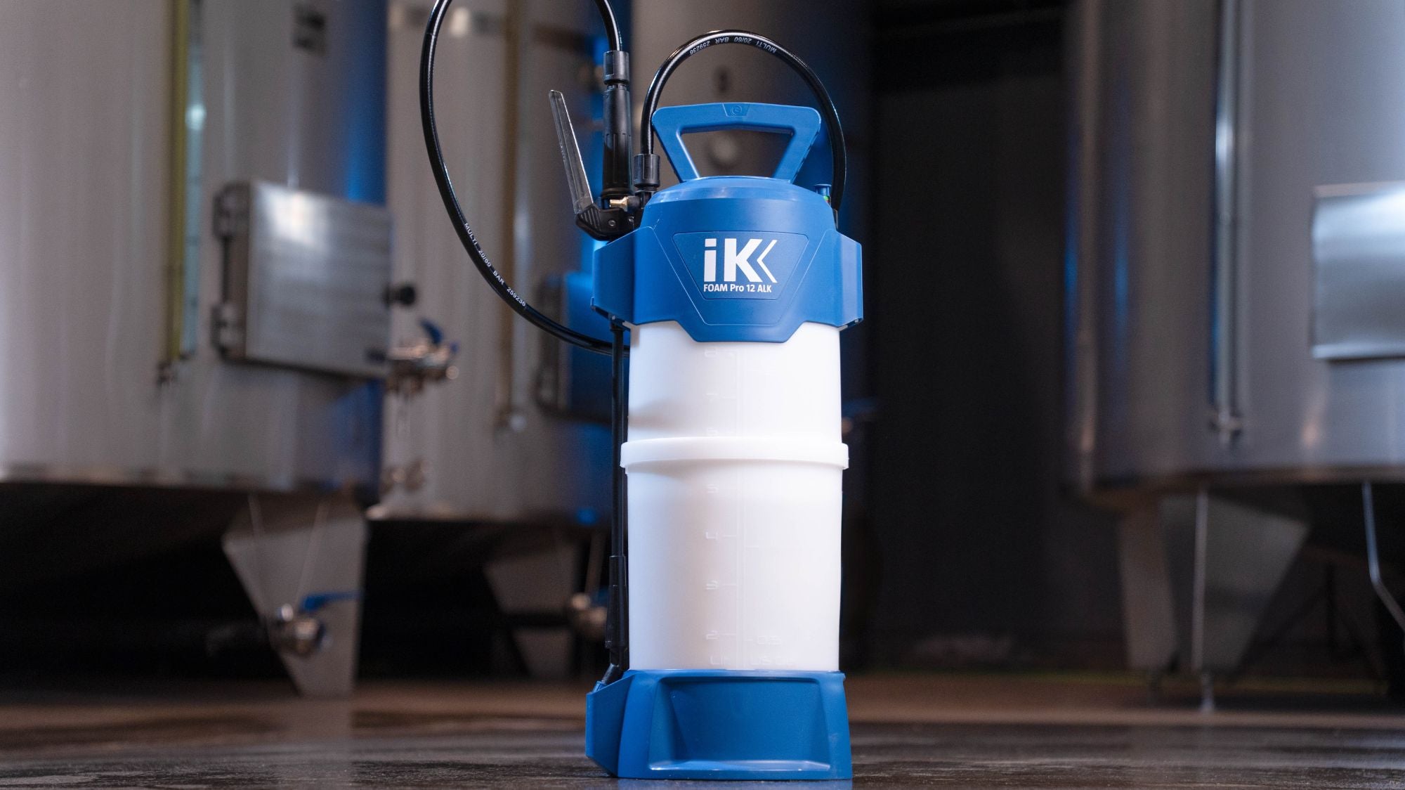 IK FOAM Pro 12 ALK – Professional foam sprayer for alkaline products-thumbmail-4