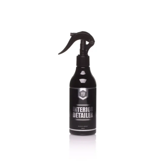 Interior Detailer – Nettoyant & Protection Intérieur 2-en-1